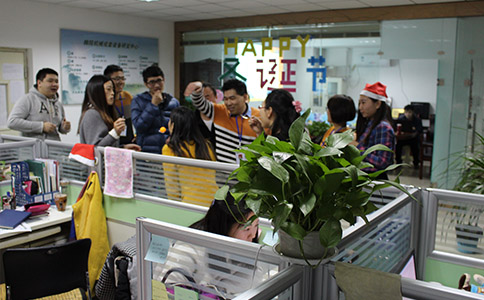 饲料机械 《口衔勺子》游戏环节